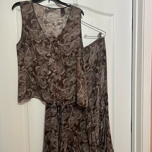 Liz Claiborne Brown Paisley Top and Skirt Set